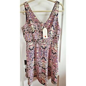 NWT One Clothing Kaleidoscope Print Zip Back‎ V neck and back Sun dress Sz L
